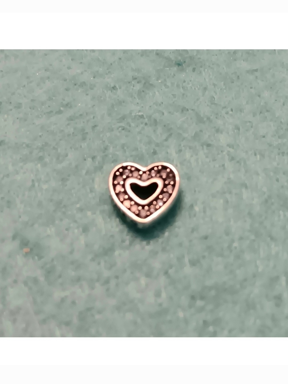 Pandora Sparkling Heart Petite Floating Locket Charm – Sterling Silver – EUC